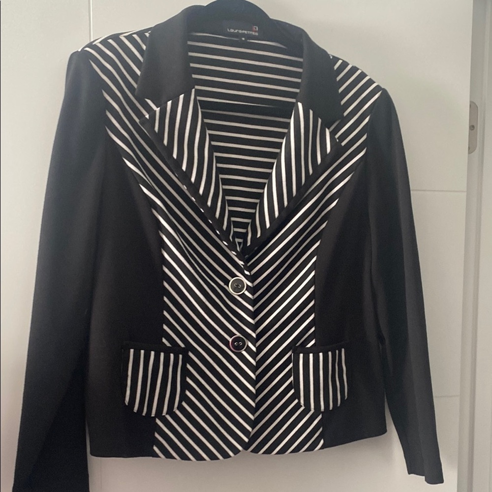 LAURA Black and White Striped Women's Blazer size 16 great layering piece